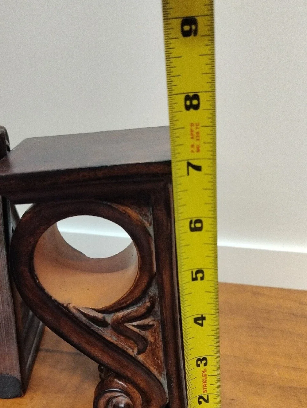 Ornate Decorative Resin Corbels in Warm Brown